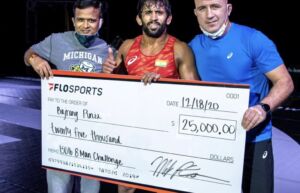 Read more about the article Bajrang Punia wins $25,000 after beating James Green in USA