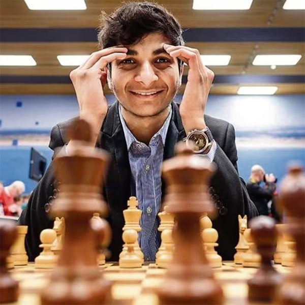 Read more about the article Chess World Cup: Vidit nears last-16, Praggnanandhaa holds Nakamura